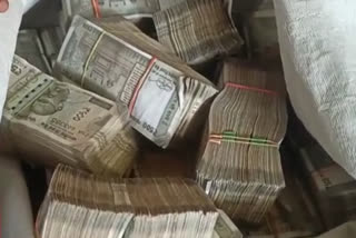 Rs 43 lakh cash in car