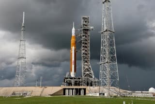 nasa-moon-rocket-back-in-hangar-launch-unlikely-until-nov