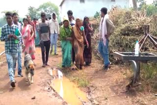dead body of same family found in durg