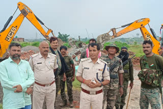 Police demolished shop of murder accused