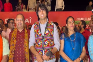 Olympic Medalist Neeraj Chopra plays Garba in Vadodara