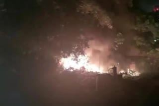 fire at ordnance factory near Jabalpur  ഖമാരിയയിലെ ഓർഡനൻസ് ഫാക്‌ടറിയിൽ തീപിടിത്തം  Six workers injured in fire at ordnance factory  ഖമാരിയയിലെ ഓർഡനൻസ് ഫാക്‌ടറി  മധ്യപ്രദേശിലെ ഓർഡനൻസ് ഫാക്‌ടറിയിൽ തീപിടിത്തം  Fire at ordnance factory in Madhya Pradesh  ഖമാരിയയിലെ ഓർഡനൻസ് ഫാക്‌ടറി  Ordnance Factory Khamaria