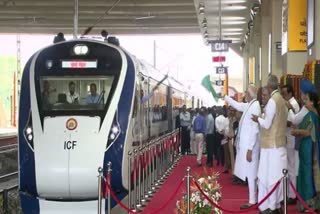 PM Modi flags off Vande Bharat Express train