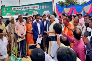 Nirmala Sitharaman Inspects  Lake Development Works