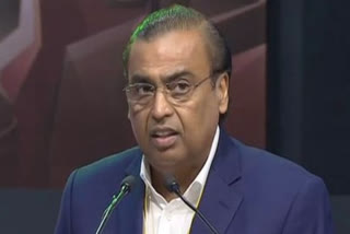 mukesh-ambani-promises-5g-across-india-by-dec-2023