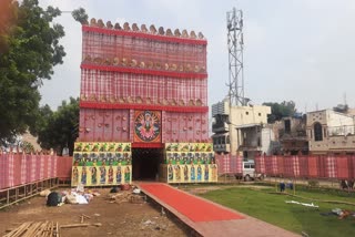 women built Durga Puja pandal from towel In Bagbera Panchayat of Jamshedpur