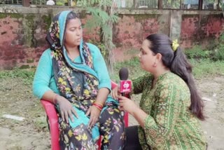 Dussehra 2022,  Muslim family making effigy of Ravan in Varanasi for three generations