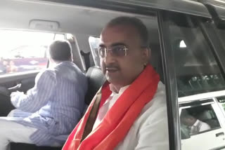 Bengal BJP Incharge Mangal Pandey in Kolkata for Durga Puja