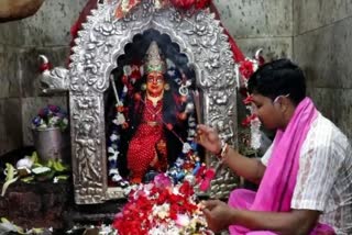 mahishamardini besha of maa sureswari in subarnapur