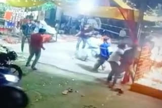 Indore Attackers stabbed youth
