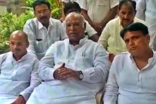 mallikarjun-kharge-reaction-about-aicc-president-election