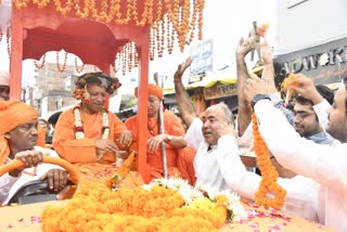 गोरक्ष पीठाधीश्वर की शोभायात्रा