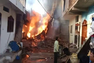 plastic factory fire in indore