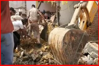 Cylinder blast in Ghaziabad