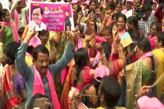 TRS leaders in Nizamabad