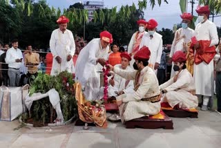 Jyotiraditya Scindia seen in traditional costume