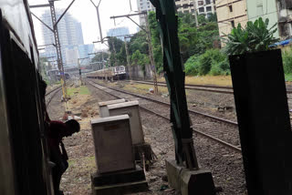 Railway traffic Mumbai