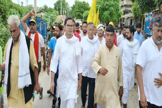 Prashant Kishor targets Tejashwi Yadav over his Education