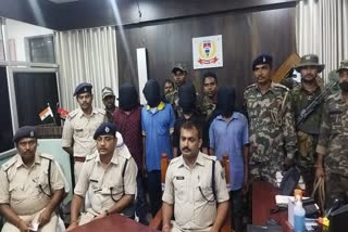 Latehar police arrested four dacoits