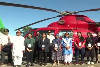 Toppers of class 12 and class 10 taken on helicopter ride by Chhattisgarh govt