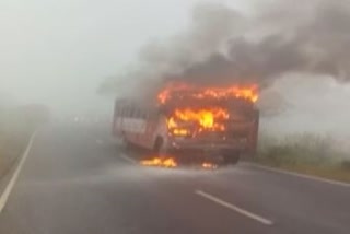 Fire on a bus going to Vani in Nashik