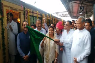 Gehlot showed green signal to Palace on Wheels, Palace on Wheels run after corona period