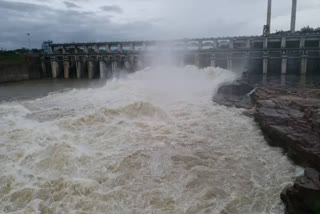 Water discharging from Gandhi Sagar Dam, farmers to get sufficient water for irrigation