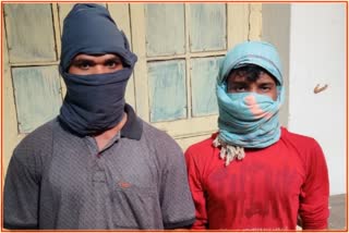 Naxalites arrested by Gadchiroli police