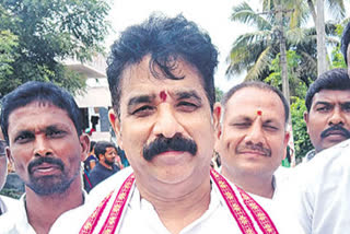 Amid three-capital row, YSRCP MLA Karanam Dharmasri dares TDP's Atchannaidu