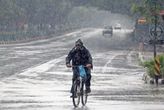 kerala weather report  kerala weather updates  സംസ്ഥാനത്ത് മഴ മുന്നറിയിപ്പിൽ മാറ്റം  നാല് ജില്ലകളിൽ ഇന്ന് യെല്ലോ അലർട്ട്  യെല്ലോ അലർട്ട്  കേരളം മഴ വാർത്ത  കേരളം മഴ മുന്നറിയിപ്പ്  യെല്ലോ അലർട്ട് ജില്ലകൾ  സംസ്ഥാനത്തെ കാലാവസ്ഥ വാര്ത്ത  keraal weather news  kerala climate update  സംസ്ഥാനത്ത് നാല് ജില്ലകളിൽ ഇന്ന് യെല്ലോ അലർട്ട്