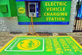 EV charging points  1000 EV charging points installed in Delhi  Delhi EV Policy 2020  ईवी चार्जिंग पॉइंट  दिल्ली में लगाए गए 1000 ईवी चार्जिंग प्वाइंट  दिल्ली ईवी नीति 2020