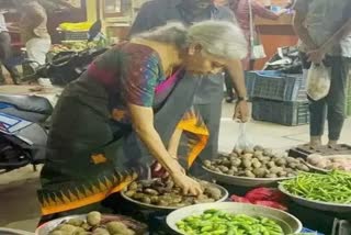 finance-minister-nirmala-sitharamans-visit-to-mylapore-market-in-chennai