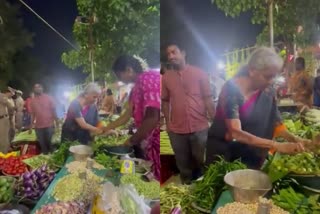 Union Finance Minister Nirmala Sitharaman buys veggies at Mylapore market in Chennai  Union Finance Minister Nirmala Sitharaman  Nirmala Sitharaman buys vegetables  Mylapore market in Chennai  Nirmala Sitharaman at Mylapore market  പച്ചക്കറി വാങ്ങാൻ നിർമല സീതാരാമൻ മൈലാപൂർ ചന്തയിൽ  നിർമല സീതാരാമൻ  നിർമല സീതാരാമൻ മൈലാപൂർ ചന്ത  മൈലാപൂർ ചന്തയിൽ ചെന്നൈ