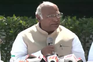 Senior party leader Mallikarjuna Kharge