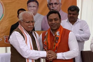 Former MLA Anil Dhantori joins BJP