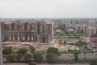 દિલ્હી મુંબઈની જેમ હવે અમદાવાદમાં પણ બનશે ગગનચૂંબી ઈમારતો, AMCએ 5 વિસ્તારમાં આપી મંજૂરી
