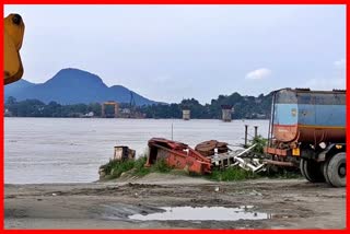 construction-worker-missing-after-falling-into-brahmaputra-river-in-guwahati