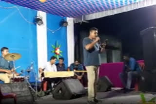 cops-stop-violence-during-cultural-programme-and-then-sing-on-stage