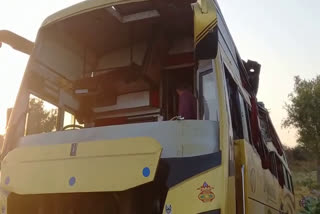 Bus overturned in Didwana Nagaur