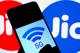 Smartphones priced above Rs 10,000 to be 5G enabled