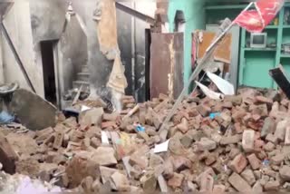 blast in illegal firecracker factory in gurugram