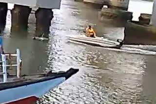 puc-student-jumped-into-river-rescued-by-life-guard-staff