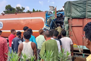 Truck and Tanker Collision in Giridih