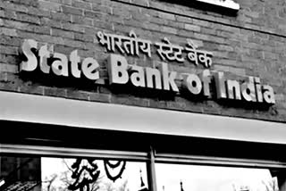 Case filed after bomb threat received  State Bank of India HQ in Mumbai  bomb threat received at State Bank of India  Case filed after bomb threat received at sbi bank  ಎಸ್​ಬಿಐ ಬ್ಯಾಂಕ್​ ಅಧ್ಯಕ್ಷರಿಗೆ ಕೊಲೆ ಬೆದರಿಕೆ  ಪ್ರಧಾನ ಕಚೇರಿ ಉಡಾಯಿಸುವುದಾಗಿ ಧಮ್ಕಿ  ಸ್ಟೇಟ್ ಬ್ಯಾಂಕ್ ಆಫ್ ಇಂಡಿಯಾದ ಪ್ರಧಾನ ಕಚೇರಿ  ದಿನೇಶ್ ಕುಮಾರ್ ಖರಾ ಅವರಿಗೆ ಅಪಹರಣ ಮತ್ತು ಕೊಲೆ ಬೆದರಿಕೆ  ಅಪರಿಚಿತ ವ್ಯಕ್ತಿ ಬ್ಯಾಂಕ್‌ಗೆ ಕರೆ ಮಾಡಿ ಬೆದರಿಕೆ  ಕಚೇರಿಯನ್ನು ಬಾಂಬ್​ನಿಂದ ಉಡಾಯಿಸುತ್ತೇನೆ ಅಂತಾ ಬೆದರಿಕೆ