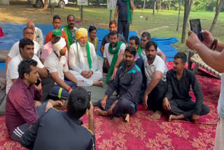 Rakesh Tikait joined farmers in dharna