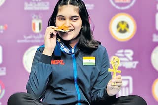 Etv telangana teenager isha got goldmedal in world champion ship