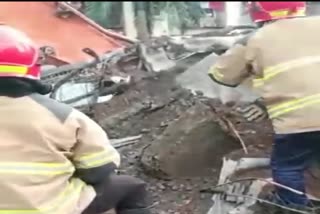 One person has died after part of a building collapsed at Kamothe in Navi Mumbai