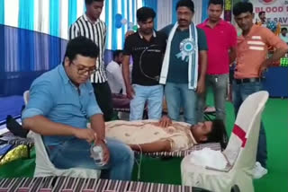 Murshidabad Groom donates blood just before Nikah