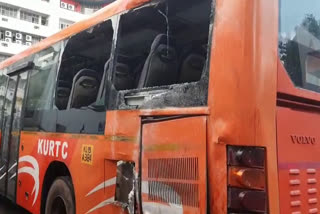 Bus accident Ernakulam  Woman dies after tourist bus crashes  KSRTC  Bus accident  accident  വടക്കഞ്ചേരിക്ക് സമാനമായ അപകടം എറണാകുളത്തും  വടക്കഞ്ചേരിക്ക് സമാനമായ അപകടം  അപകടം  കെഎസ്ആർടിസി  കെഎസ്‌ആര്‍ടിസി ബസ്  അങ്കമാലി  മലപ്പുറം ചെമ്മാട് സ്വദേശിനി