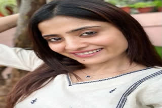 ٹی وی اداکارہ ویشالی ٹھکر کا خودکشی نوٹ برآمد، پولیس نے اداکارہ کے پڑوسی کو گرفتار کیا